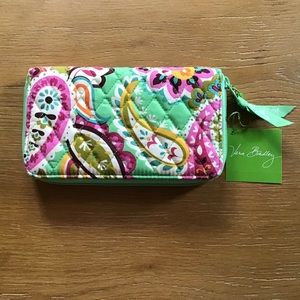 Vera Bradley Accordion Wallet